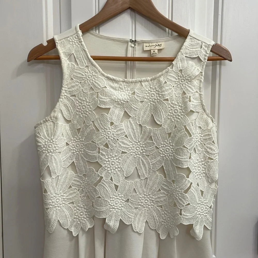 Maison Jules cream flower overlay dress. M - Picture 5 of 9